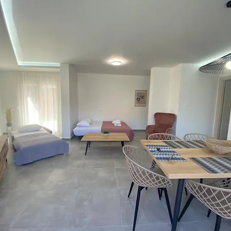 Margarita's 1 Apartment Nea Peramos (Macedonia)